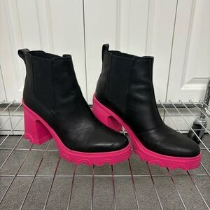 SOREL Black Boots with Hot Pink Heels